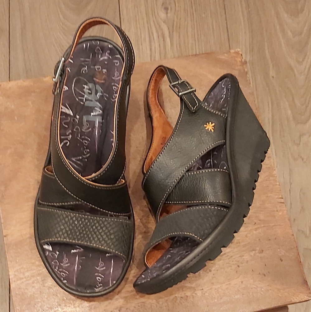 ART Company wedge sandals